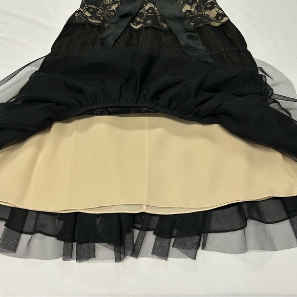 Womens Formal Midi Dress Sz 6 Sleeveless Silk Lace Ruffle Tiered Y2k Whimsigoth - Picture 8 of 13